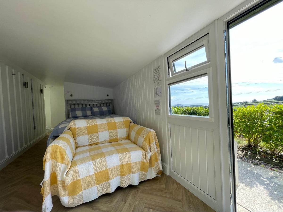 Mount View Overnight Couette-café